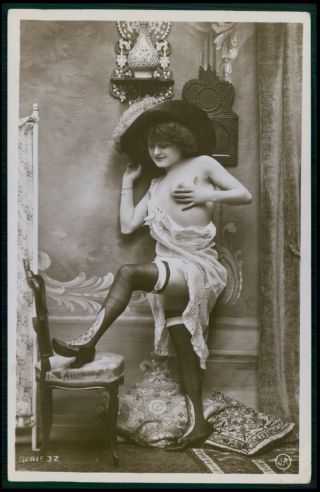 French Nude Woman With Big Hat & Stockings C1910 - 1920s Photo Postcard