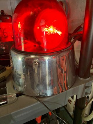 Federal Sign and Signal Corporation Beacon Ray Model 17 Fire or Police Light 4