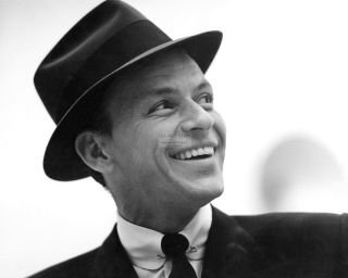 Frank Sinatra Legendary Entertainer - 8x10 Publicity Photo (fb - 285)