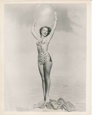 Linda Christian 1950s 8 X 10 Sexy Leggy Cheesecake Swimsuit Photo Vv