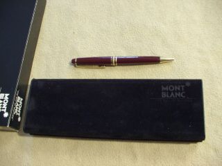 Mont Blanc Meisterstuck ballpoint pen with case,  burgundy,  dark red 7