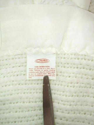 Vintage Chatham White Open Weave Satin Trim Blanket 92 X 73 5