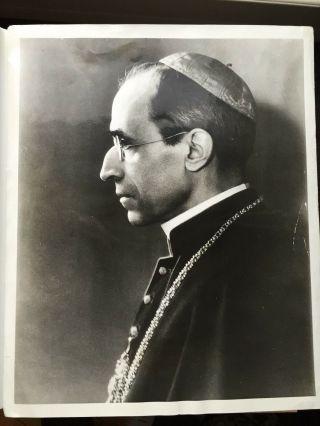The Pope Oringianl 1939 Type 1 Photo Of His Holiness Pius Xii.  Rare &