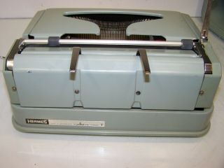 1960s Hermes 3000 Typewriter with Case - 8