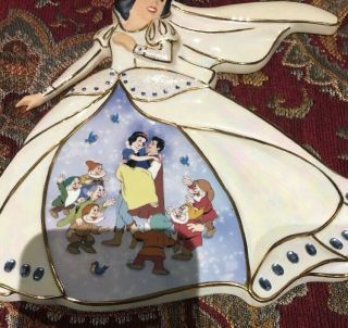 Bradrord Exchange Disney Visions of Enchantment,  Snow White “Happily Ever After” 4