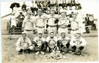 Glenburn,  North Dakota Baseball Team Vintage Photo Postcard