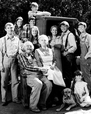 " The Waltons " Family Cast From The Cbs Tv Show - 8x10 Publicity Photo (fb - 795)