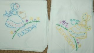 7 VINTAGE KITCHEN DISH TOWELS w/ EMBROIDERED DAYS OF THE WEEK Sun Bonnet Lady 3