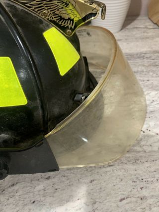 Cairns 1044 Firefighter Helmet with Shield 1971/2007 Edition 4