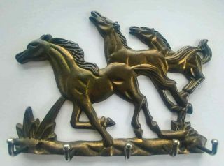 Vintage Brass Key Coat Holder Three Horses Wall Mount Hooks Art Equestrian