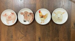 222 Fifth Farm Animal Round Plates 8 X 8 Set/4 Pig Cow Sheep Rooster Farmhouse