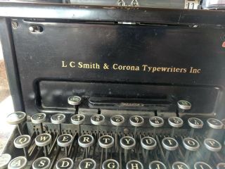 Antique 1930 ' s L C Smith & Corona Speed 14 Typewriter 2