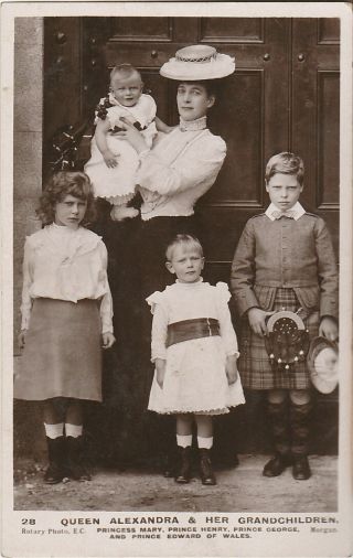 S21 1209 Rppc Postcard Uk Queen Alexandra & Grandchildren C.  1902