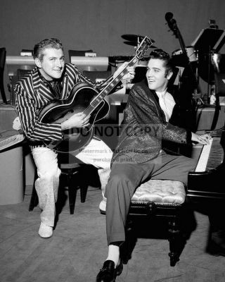 Elvis Presley & Liberace In Las Vegas,  Circa 1956 - 8x10 Publicity Photo (ww265)