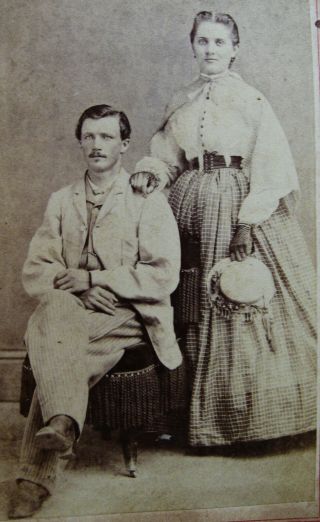 Antique Civil War Era Cdv Photo Of Lovely Fashionable Young Couple Mansfield Oh