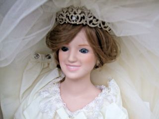 Princess Diana Porcelain Bride Doll Danbury