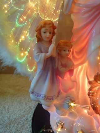 Rare De Capoli fiber optic Angel with baby Jesus.  Color changing lamp light. 6