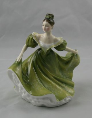 Royal Doulton Lynne Hn 2329 Lady Figurine 1970 Fine Bone China England