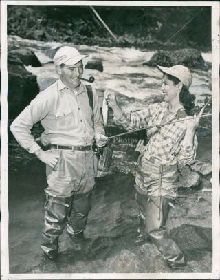 1951 Press Photo Sports Elton Jones Seattle Wa First Trout Fishing Creeks 8x10