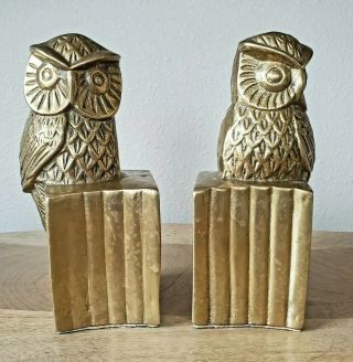 Vintage Solid Brass Owl Bookends Sitting On Books - 70s Retro Felt Bottoms 6 "