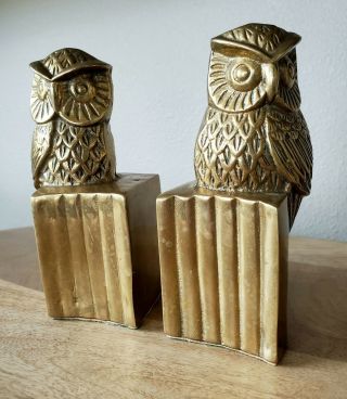 Vintage Solid Brass Owl Bookends Sitting on Books - 70s Retro Felt Bottoms 6 