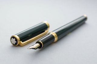 Mont Blanc Noblesse Oblige Green Resin With Gold Plated Trim,  Fountain Pen.