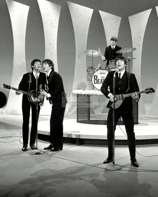The Beatles Perform On " The Ed Sullivan Show " In 1964 - 8x10 Photo (zz - 044)