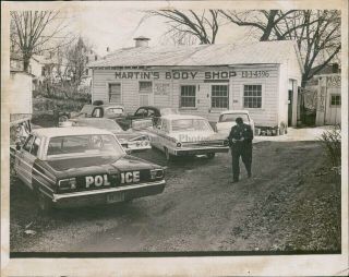 1966 Press Photo Police Martins Body Shop Officer Vintage Welding Historic 8x10