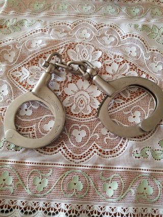 Antique Hand Cuffs✯h&r Arms Co✯super.  Police Handcuffs.  No Key