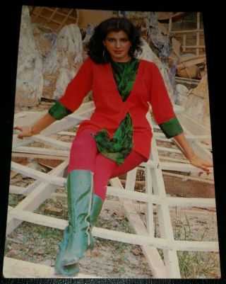 India Bollywood Film Star Actress Anita Raj Postcard