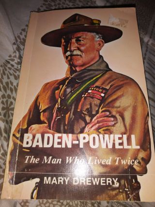 Rare 1rst Printing.  The Man Who Lived Twice.  Bsc 1975.  Signature By Baden Powell