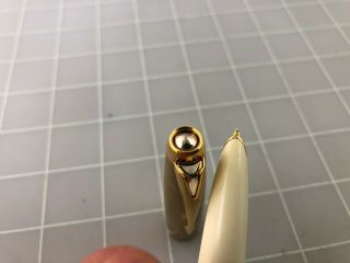 Judd ' s Parker 100 Honey White Fountain Pen w/18kt Gold Fine Nib 5