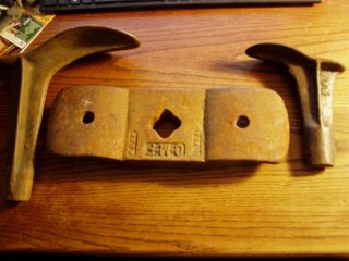 Vintage Cast Iron Shoemakers Cobbler Lap Anvil O - M - F Trade Mark Last