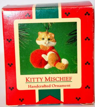 Hallmark: Kittly Mischief - 1985 - Mischievous Kitten Classic Ornament