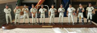 The 1999 York Yankees Team Statue Danbury