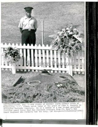 1965 Wire Photo President Jfk John F Kennedy Albert Green Wa Grave Cemetery 6x8