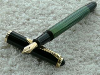Pelikan 400 Nn Green Striated Fountain Pen - 14k Gold F Nib - 1956s