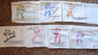 7 Hand Embroidered Dish Tea Towels 7 Days Of The Week Bears Vtg Cross Stitch