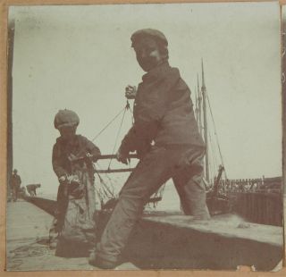 C1870 Stereoview Photo Of Chinese Immigrant Boys In San Francisco Catching Crabs