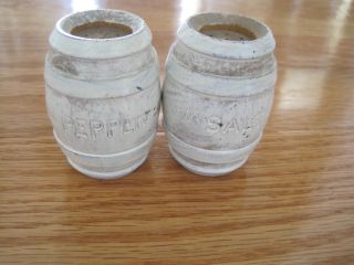 Wood Barrel Salt Pepper Shakers Trout Valley Lodge Cabin City Montana Souvenir