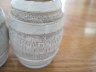 Wood Barrel Salt Pepper Shakers Trout Valley Lodge Cabin City Montana Souvenir 4