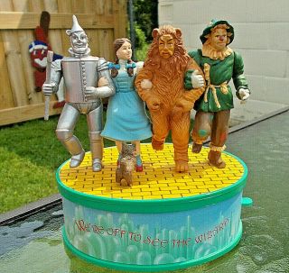 Rare Vintage Enesco Musical Society The Wizard Of Oz Cast Action Music Box