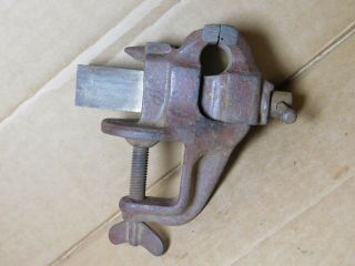 Vintage Stanley Rule And Level Co.  Victor Jersey No.  761 Small Bench Vise 1 1/2 "