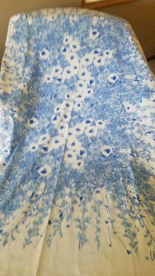 Vtg Vera Tablecloth - Blue & White Floral Cotton Linen Floral 52 " X 68 Beauty