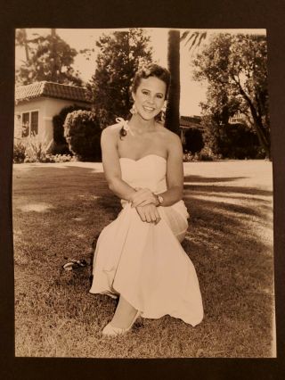 Linda Blair Vintage 7 X 9 Photo 1986