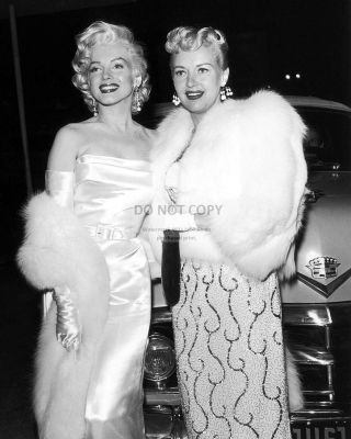 Marilyn Monroe & Betty Grable Arrive At Walter Wincell Party 8x10 Photo (bb - 195)