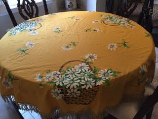 Vtg Hand Painted Round Tablecloth 64 1/2 Including Fringe Baskets Of Daisies