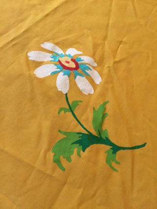 VTG Hand Painted Round Tablecloth 64 1/2 Including Fringe Baskets of Daisies 5