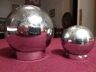 Vintage Chase Russel Wright Chrome Star Sphere Sugar Shaker & Salt?