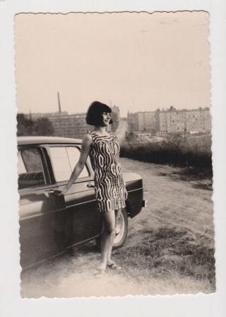 Sexy Lady Woman W/short Skirt Pose To Old Car Portrait Vintage Orig Photo /55619